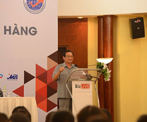 "Ngân hàng Nhà nước điều hành theo kiểu đánh du kích"