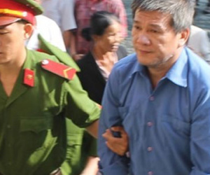"Siêu lừa" qua mặt ông Trầm Bê nẫng gần 34.000 lượng vàng