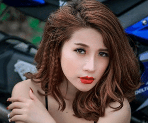 Cận cảnh gương mặt bị nghi "dao kéo" khiến Vân Navy bức xúc