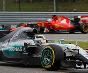 Hamilton về nhất ở GP Mỹ, lần thứ ba vô địch F1