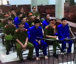 Nhận "lót tay" 11 tỉ đồng: Mức án cao nhất đề nghị 11-13 năm tù