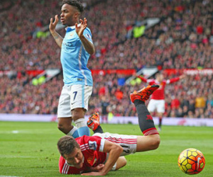 Van Gaal tức giận vì M.U bị từ chối 11m