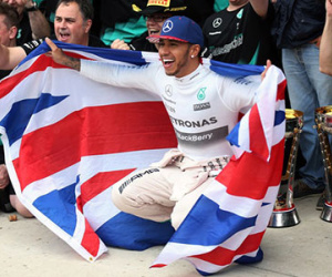 Lewis Hamilton và những con số về kẻ thống trị F1 đương đại
