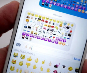 Trừ thêm tiền khi nhắn tin biểu cảm emojis trên iPhone