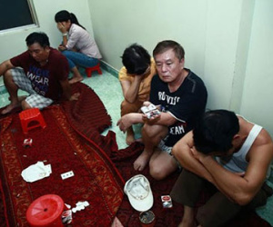 Đột nhập sới bạc có 5 lớp cửa khóa
