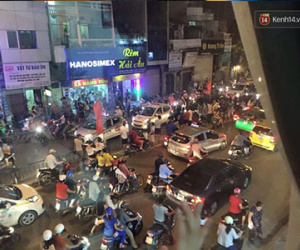 Hà Nội: Nhóm thanh niên đuổi đánh người đàn ông trên đường Tôn Đức Thắng