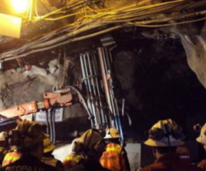 Sập mỏ vàng ở Indonesia, 12 thợ mỏ mất tích