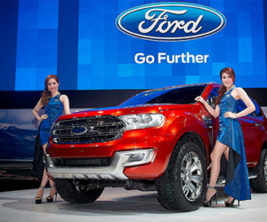 Thực tế Ford Everest giá 1,4 tỷ đồng tại Việt Nam
