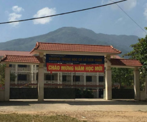 Hà Nội: Hiệu trưởng cấp 2 chết trong thế treo cổ tại nhà trọ