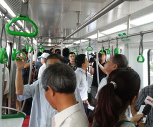 Tàu mẫu đường sắt đô thị Cát Linh – Hà Đông: Quá đơn điệu và dễ thiếu… tế nhị!