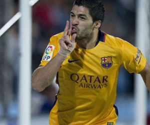 Getafe 0-2 Barca: Neymar, Suarez làm CĐV quên đi Messi