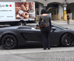 Chàng trai đi siêu xe Lamborghini thử lòng cô gái đào mỏ