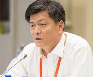 Trung Quốc "xử" thêm một tổng biên tập
