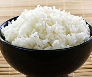 4 sai lầm khi ăn cơm cực có hại nhưng ai cũng mắc
