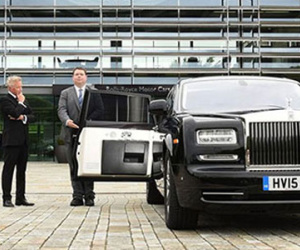 Lái “xế” sang Rolls-Royce khó cỡ nào?