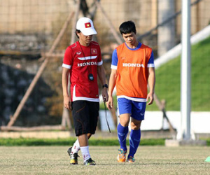 Nghi vấn HLV Miura "trả đũa" bầu Đức