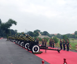 21 phát đại bác chào mừng Chủ tịch Trung Quốc