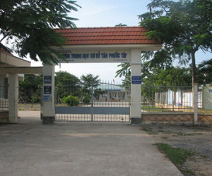 Học sinh lớp 8 bị anh trai của bạn đánh đã tử vong