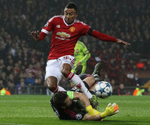 Jesse Lingard thành tài nhờ các tuyệt chiêu của Ronaldo