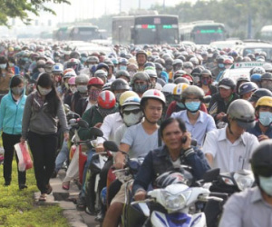 Lại kẹt xe kinh hoàng trên xa lộ Hà Nội