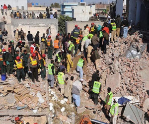 Pakistan: Sập nhà máy, hàng trăm người thương vong