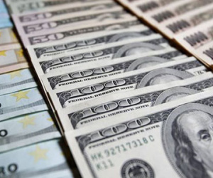 Đồng USD lên đỉnh 4 tháng so với euro