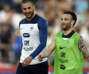 Lộ băng ghi âm giữa Benzema và kẻ tống tiền đồng đội