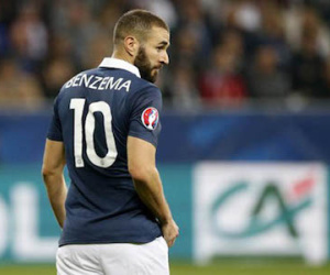 SỐC: Benzema bị tình nghi buôn ma túy