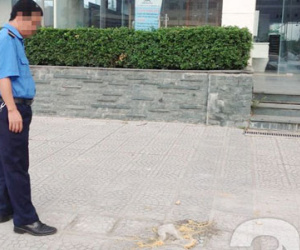 Sống ở chung cư: "Buôn" chuyện hành lang, băng vệ sinh vứt sảnh