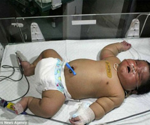 Bé sơ sinh nặng 6,7kg chào đời bằng phương pháp đẻ thường trong vòng... 15 phút