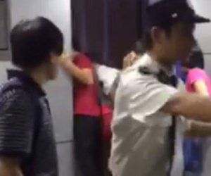 Hà Nội: Một em bé bị rơi xuống hầm thang máy ở trung tâm thương mại lớn