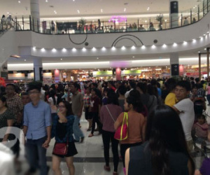 Bi hài chuyện "vỡ trận" ở siêu thị Nhật "hot nhất Hà Nội"