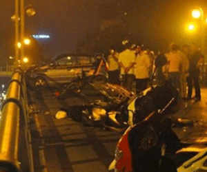 Hà Nội: Khởi tố vụ "taxi đâm loạn xạ trên cầu vượt"