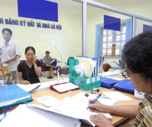Hà Nội sẽ tinh giản biên chế theo phương án "ra 2 vào 1"