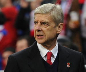Lộ nguyên nhân khiến Wenger phải "keo kiệt"
