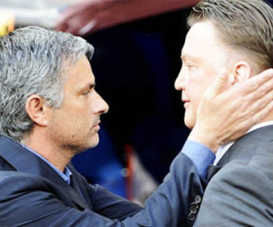 Mourinho đạt thỏa thuận ngầm thay thế Van Gaal