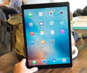 Mở hộp iPad Pro đầu tiên về Việt Nam