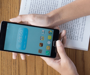 Bộ đôi smartphone pin siêu "khủng" của Lenovo