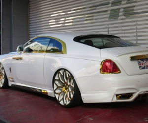 Xe siêu sang Rolls-Royce Wraith mạ vàng ròng