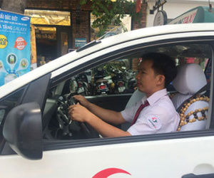 "Kiều nữ" giăng bẫy đưa tài xế taxi vào tròng