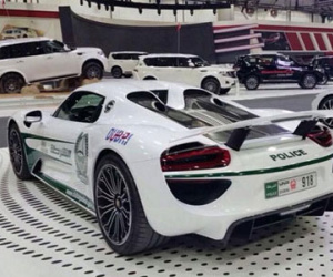 Porsche 918 Spyder - Siêu xe mới của cảnh sát Dubai