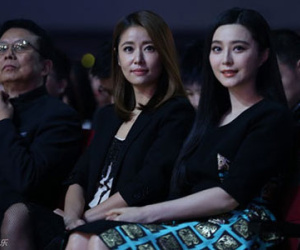 "Hạ Tử Vy", "Kim Tỏa" đọ sắc sau 18 năm đóng "Hoàn Châu Cách Cách"
