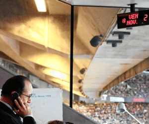 Quyết định giúp Stade de France thoát nạn trong gang tấc
