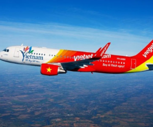 Vietjet Air hủy chuyến bay để cấp cứu cho hành khách khó thở