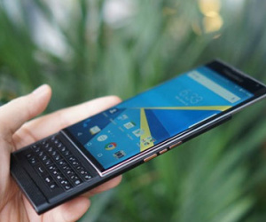 BlackBerry Priv chính hãng giá 18,5 triệu đồng