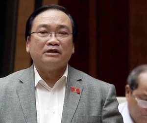 "Tạm dừng phát triển khu hành chính tập trung"