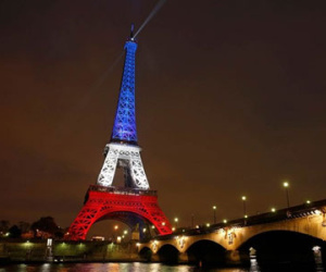 Khủng bố Paris và trách nhiệm của Facebook
