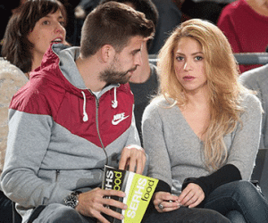Pique và Shakira bị tống tiền bằng clip sex?