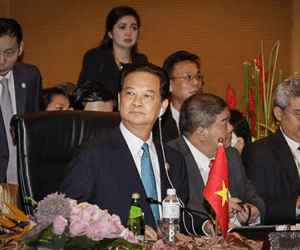 Thủ tướng Nguyễn Tấn Dũng trao đổi với Thái Lan về vấn đề lao động