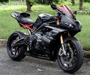 Triumph Daytona 675R độ phong cách ngầu ở An Giang